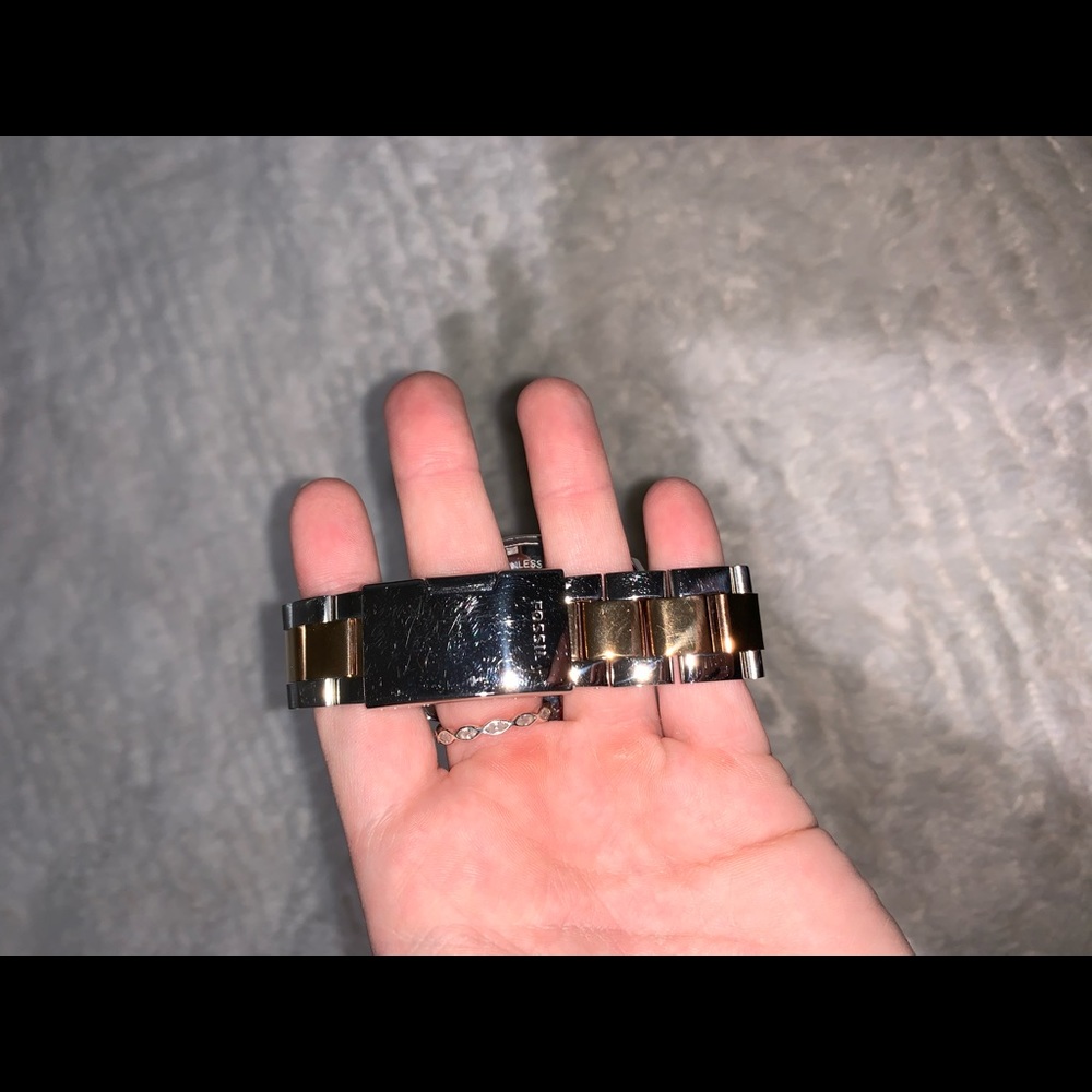 Fossil Watch - Picture 4 of 4